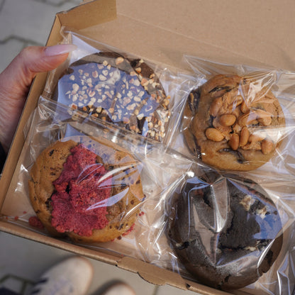 FRISCH GEBACKEN GESCHENKE-BOX