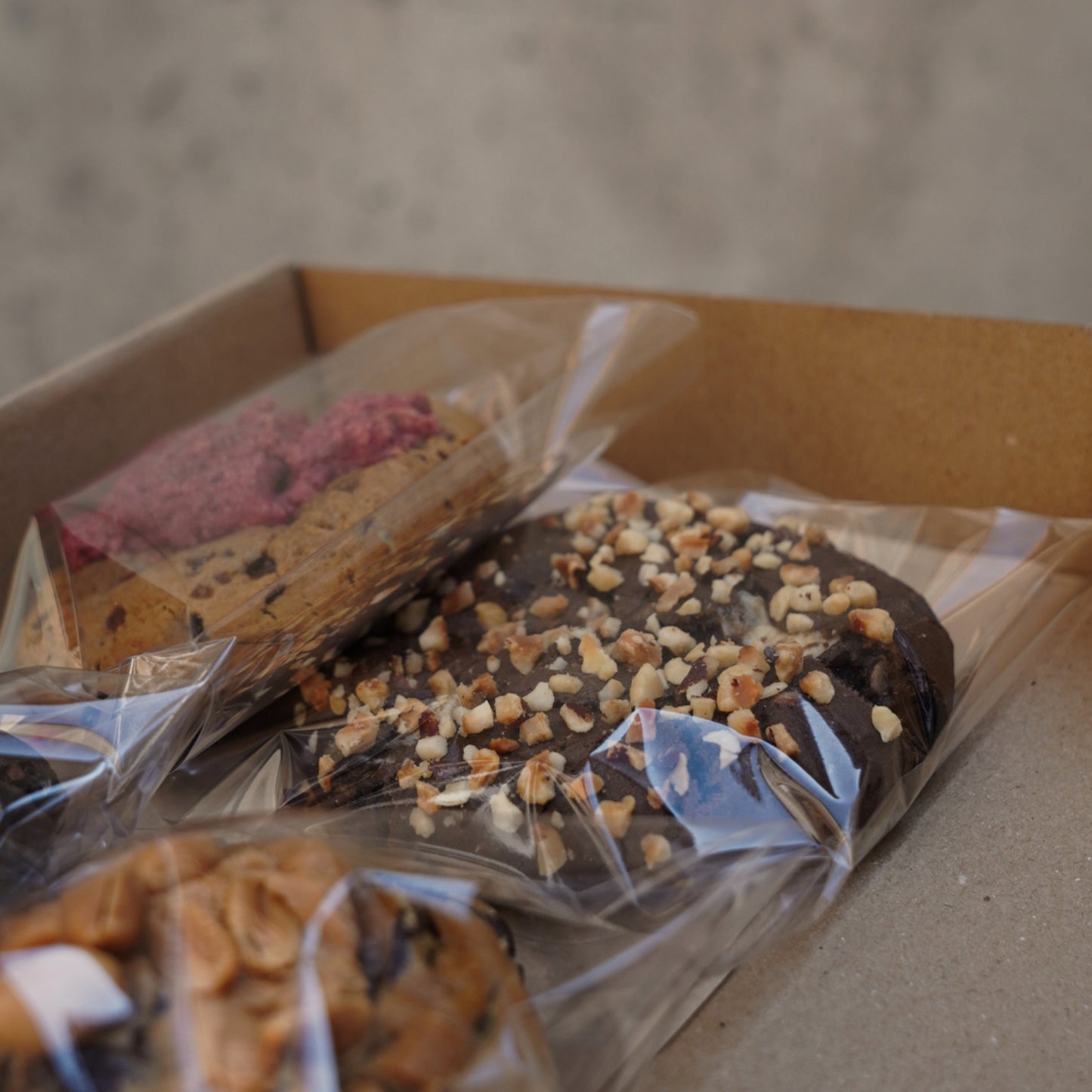 FRISCH GEBACKEN GESCHENKE-BOX